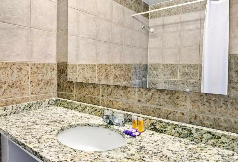 호텔 Weber Inn Kitchener