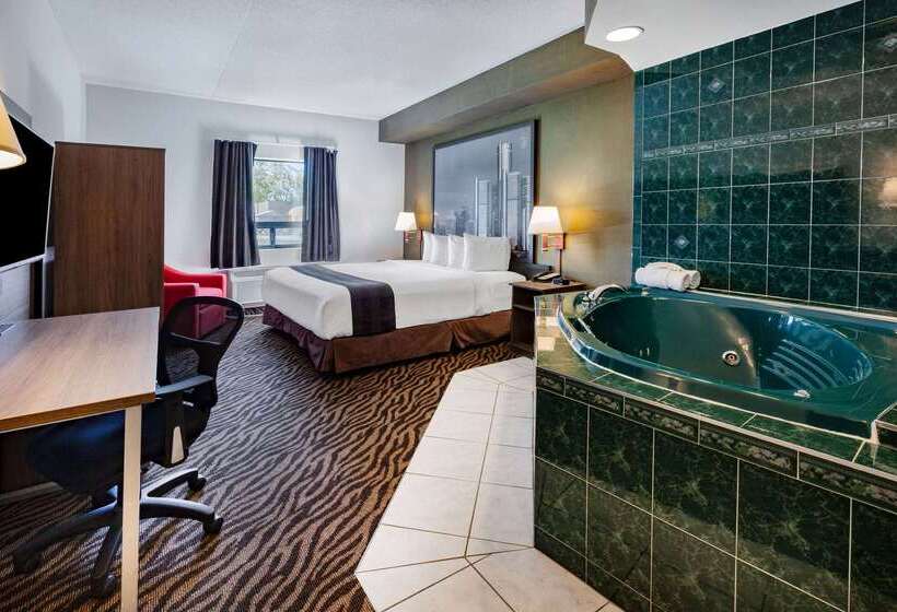 Motel Super 8 By Wyndham Ambassador Bridge Windsor On