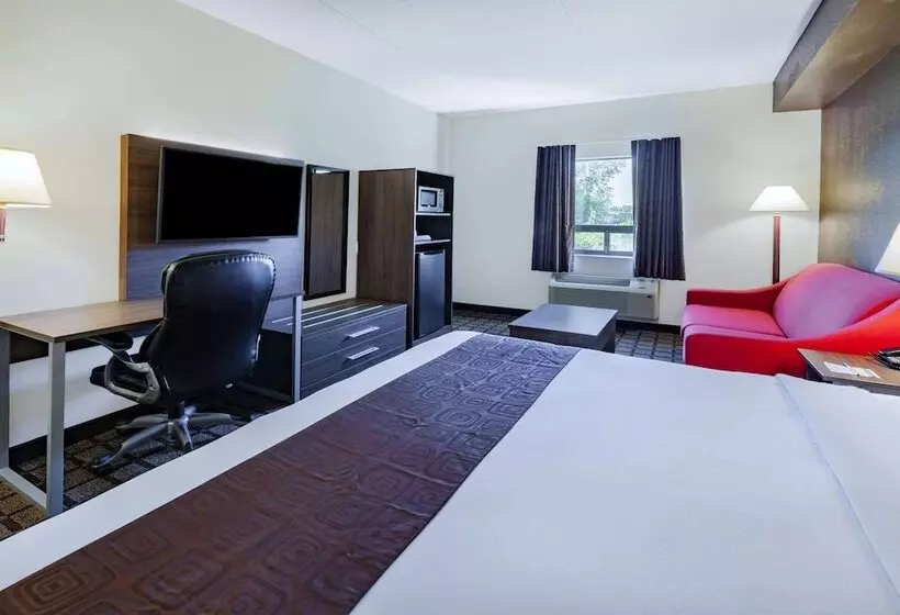 فندق على الطريق Super 8 By Wyndham Ambassador Bridge Windsor On