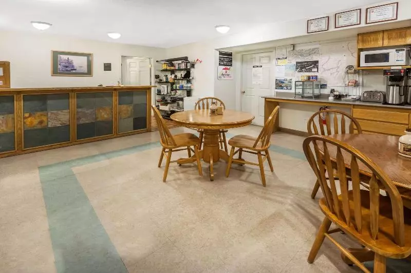 Motel Super 8 By Wyndham Sicamous