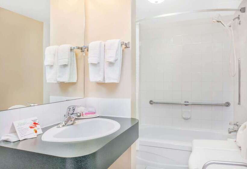 モーテル Super 8 By Wyndham Stettler