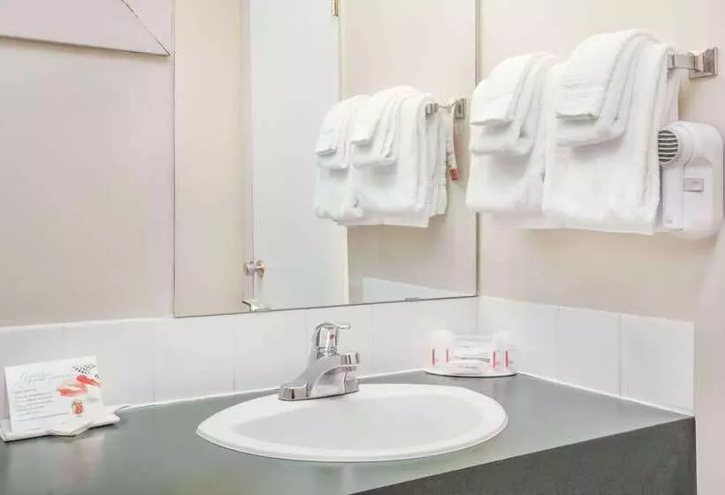 モーテル Super 8 By Wyndham Stettler