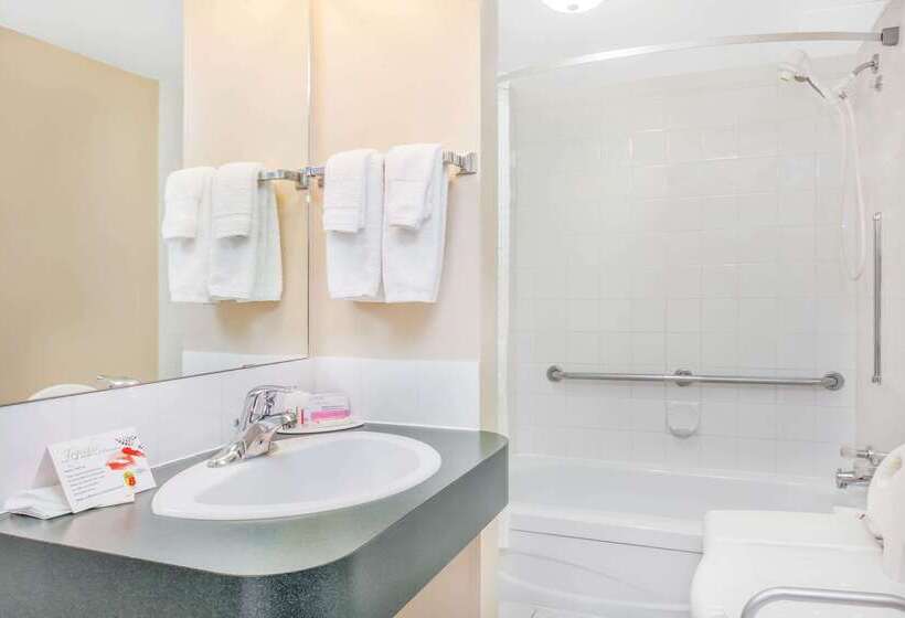 モーテル Super 8 By Wyndham Stettler