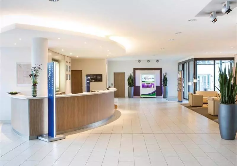 Novotel Hamburg City Alster