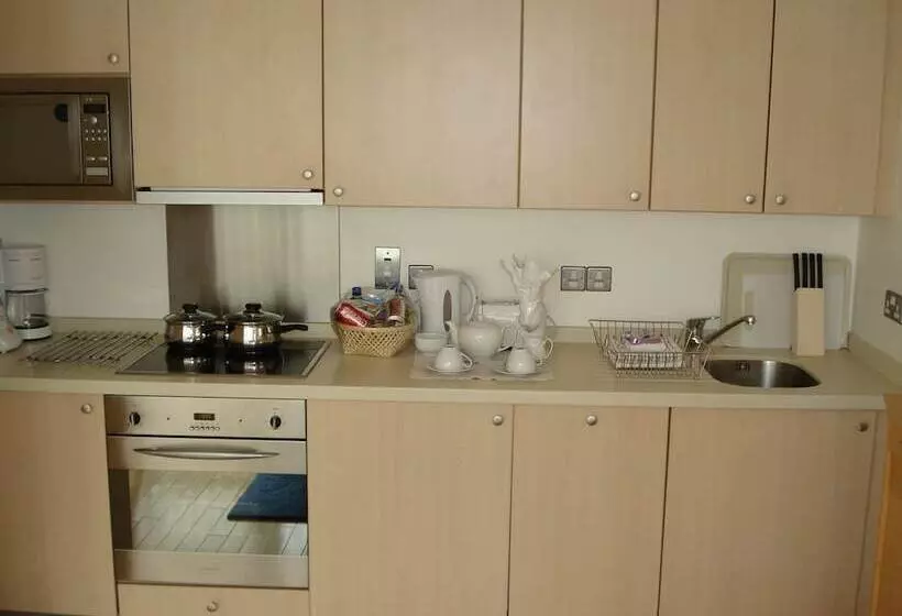 Oakwood Apartments Bow Lane