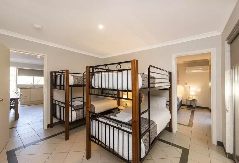 Hotelli Banksia Tourist Park