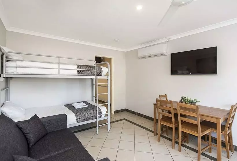 Hotelli Banksia Tourist Park