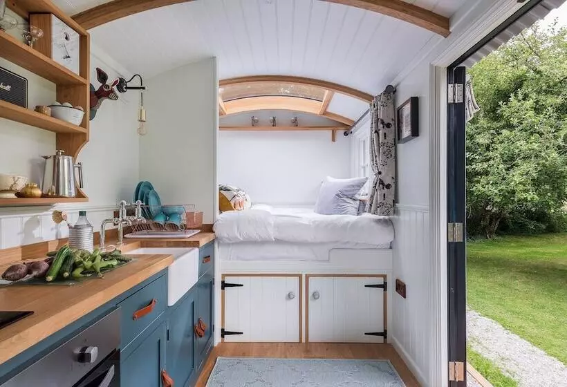 The Wriggly Tin & Baa Spa At Tregoose Old Mill