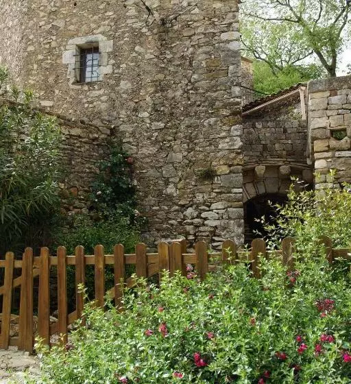 Aamiaismajoitus (B&B) Chambres D´hôtes Prieuré D Orniols