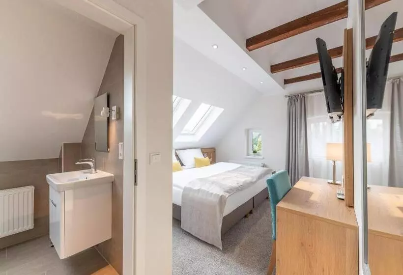 Hotelli 24/7 Selfcheckin