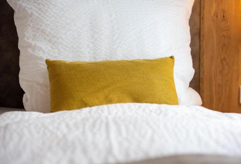 Отель 24/7 Selfcheckin