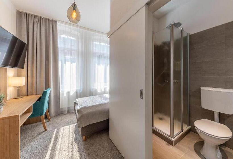 Отель 24/7 Selfcheckin