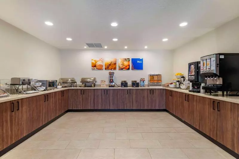 Hotelli Comfort Suites Broomfield Boulder Interlocken