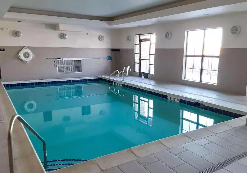 Hotelli Comfort Suites Broomfield Boulder Interlocken