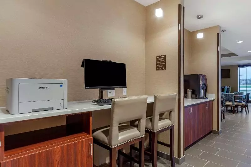 ホテル Comfort Suites