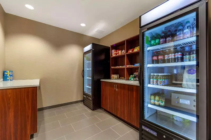 ホテル Comfort Suites