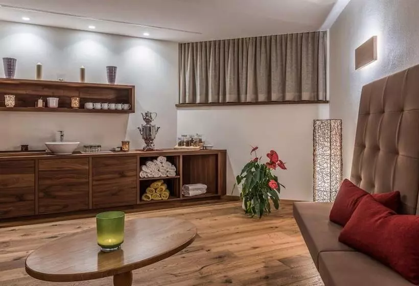 Hotelli Eden Boutique