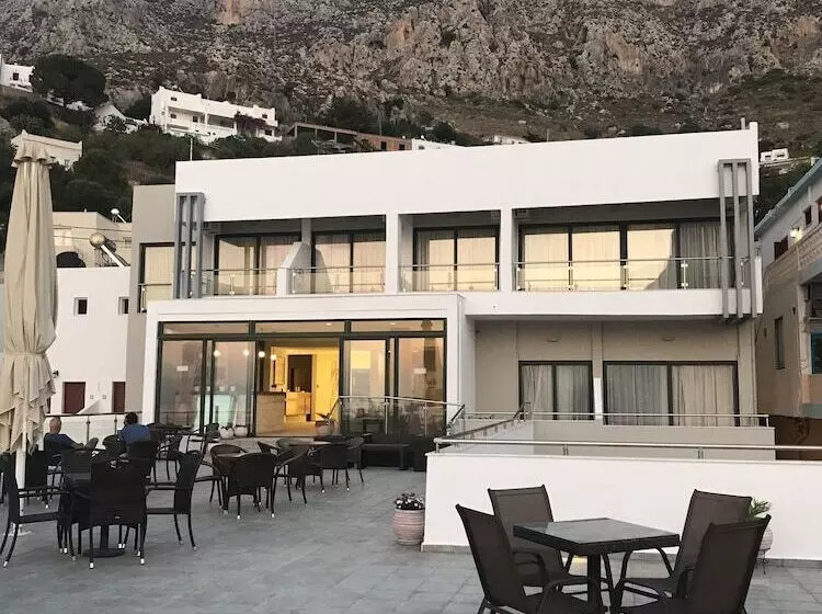 ホテル Massouri Beach