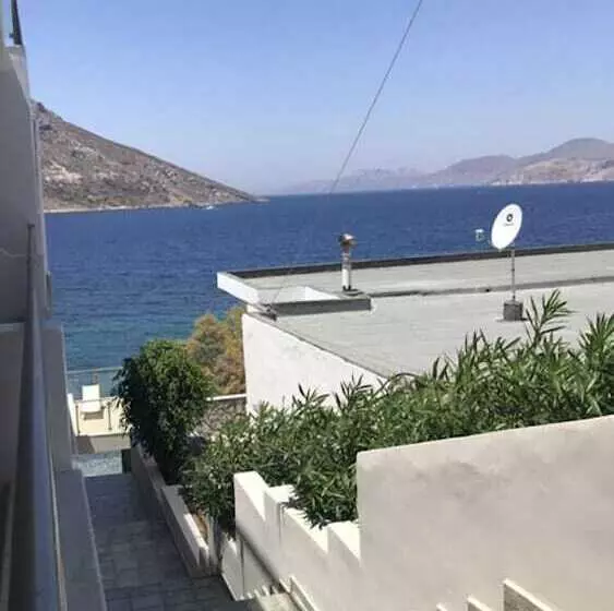 ホテル Massouri Beach