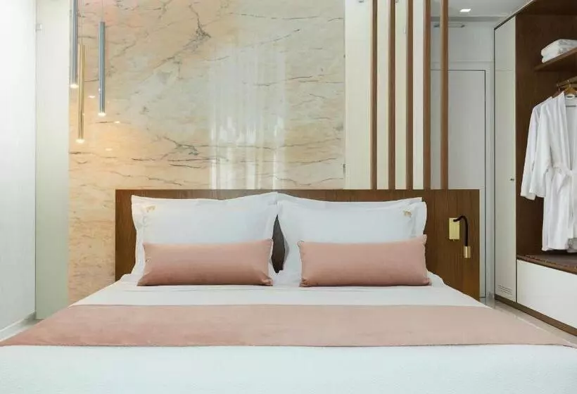 ホテル Mirabile Luxury Suites