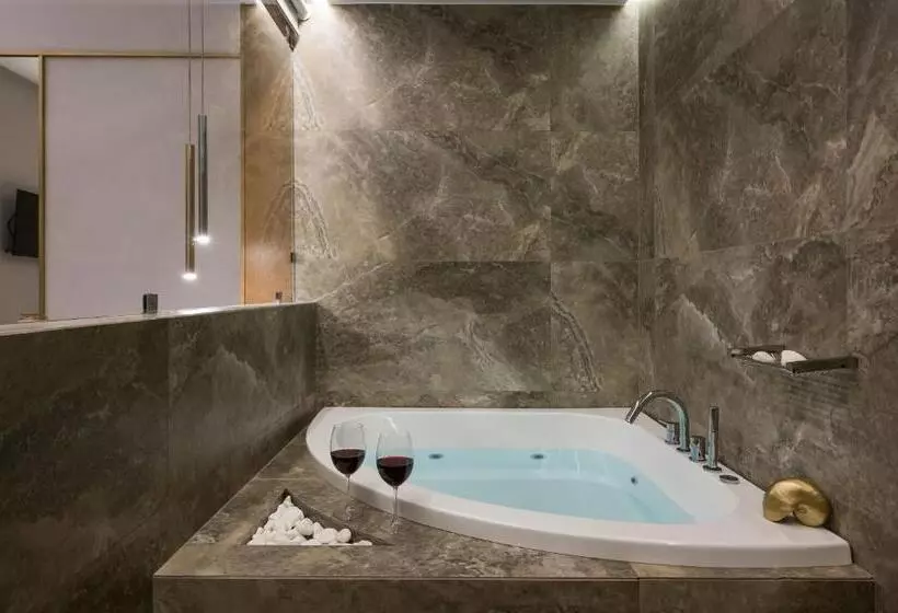 ホテル Mirabile Luxury Suites