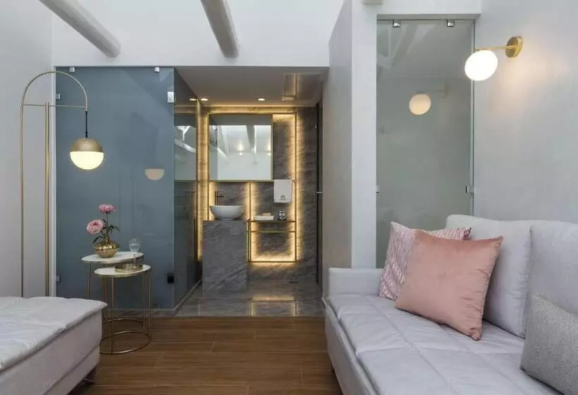 ホテル Mirabile Luxury Suites
