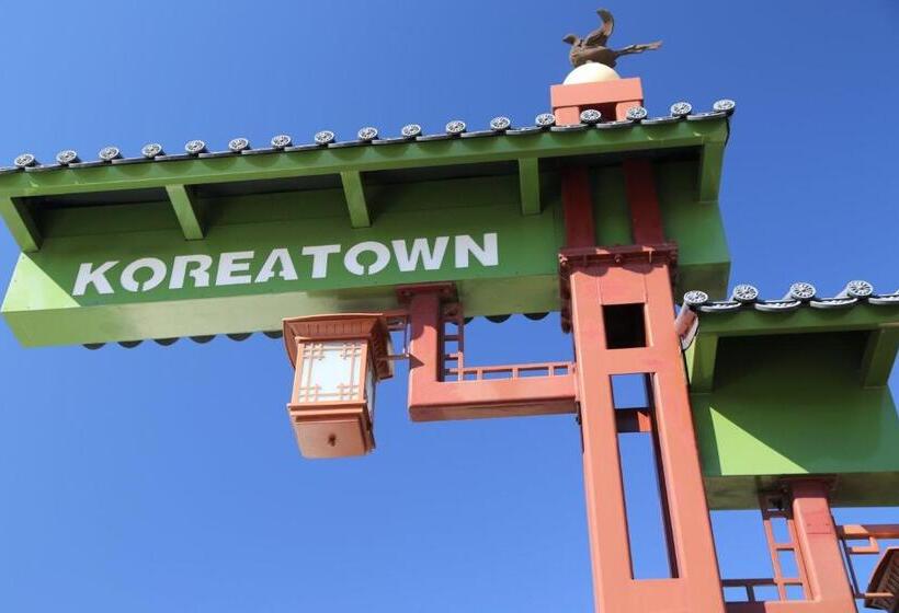 בית מלון כפרי New Seoul