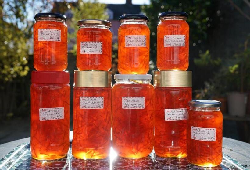 ホテル The Old Stores