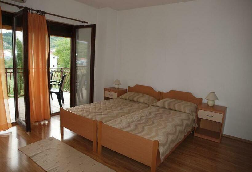 Пансион Rooms Latinac