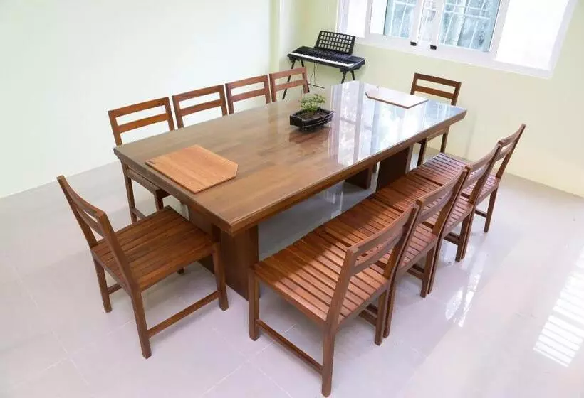 تختخواب و صبحانه Ding Dong Homestay
