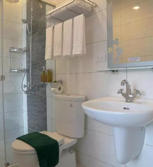 تختخواب و صبحانه Ding Dong Homestay