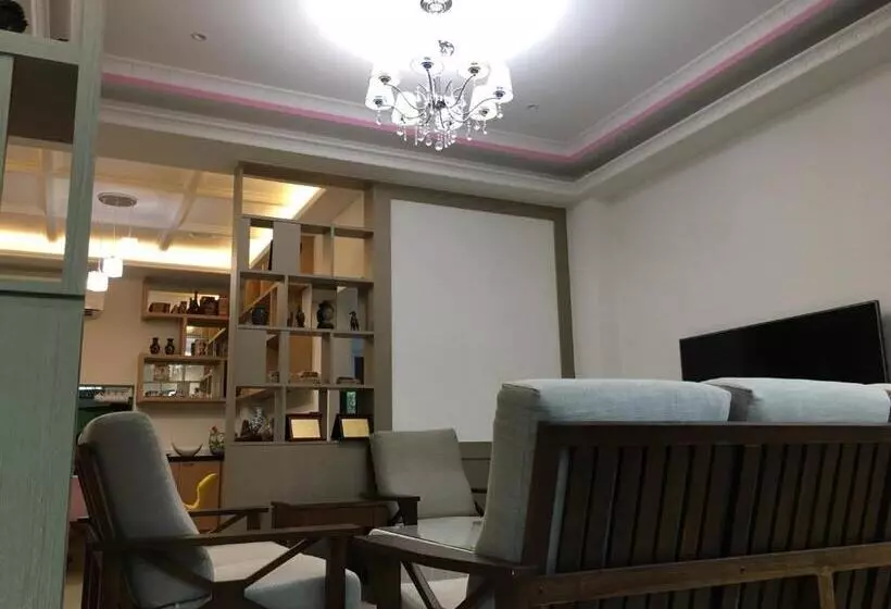 تختخواب و صبحانه Ding Dong Homestay