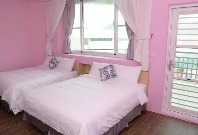 تختخواب و صبحانه Ding Dong Homestay