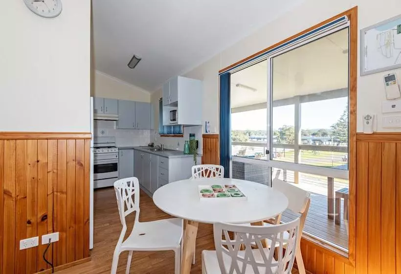 Holiday Haven Burrill Lake