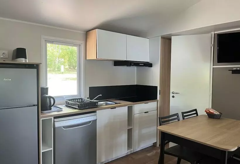 Hotelli Camping Du Lac De Saintpardoux