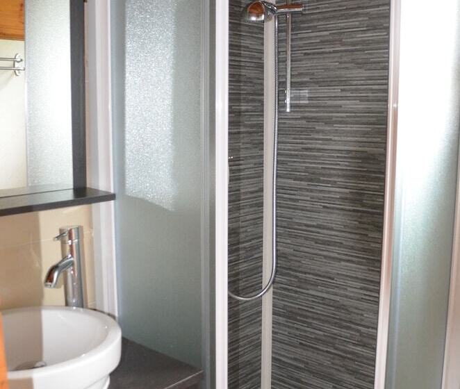 בית מלון כפרי Camping Du Lac De Saintpardoux