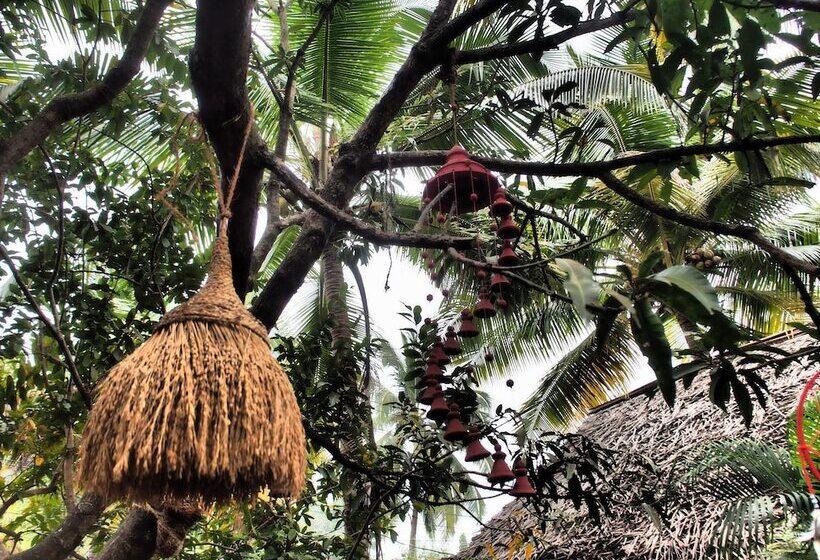 Otel The Palm Trees Resort