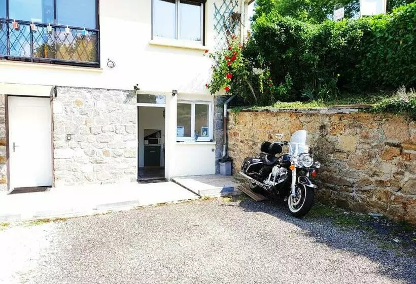 Majatalo Du Coq A L Ame