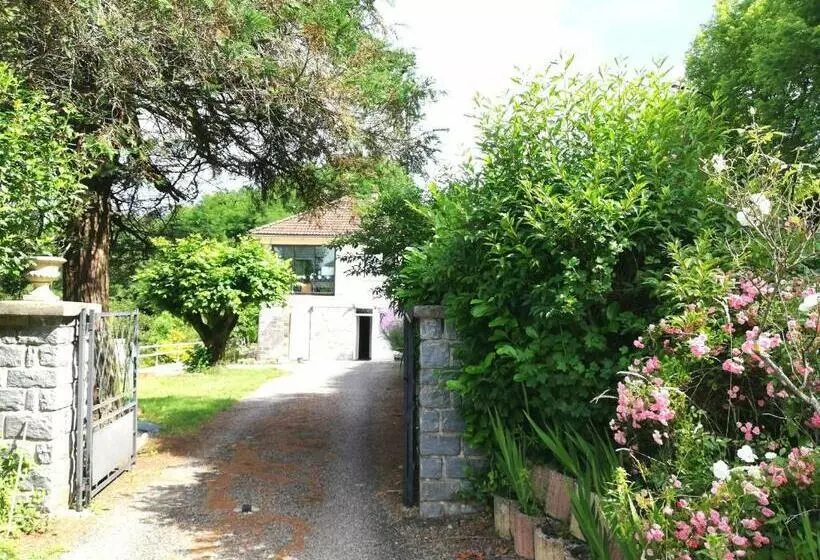 Majatalo Du Coq A L Ame