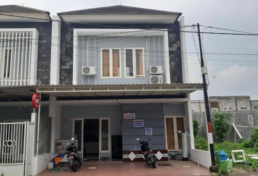 فندق Oyo 3995 Airport Village Juanda