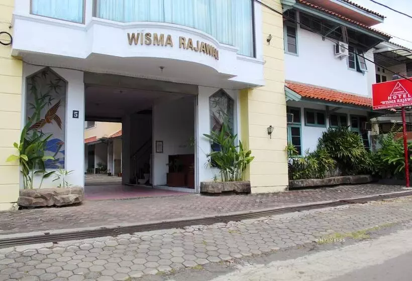 ホテル Rajawali Mitra Reddoorz