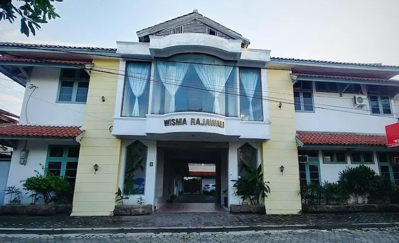 ホテル Rajawali Mitra Reddoorz