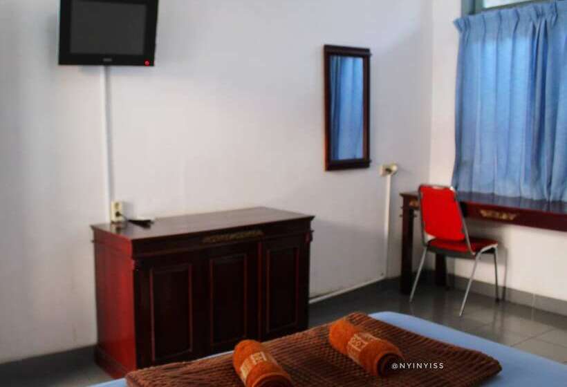 בית מלון כפרי Rajawali Mitra Reddoorz