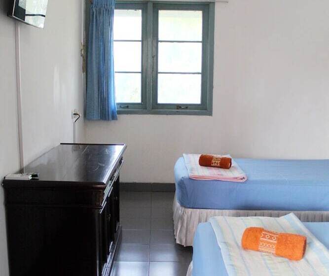 בית מלון כפרי Rajawali Mitra Reddoorz