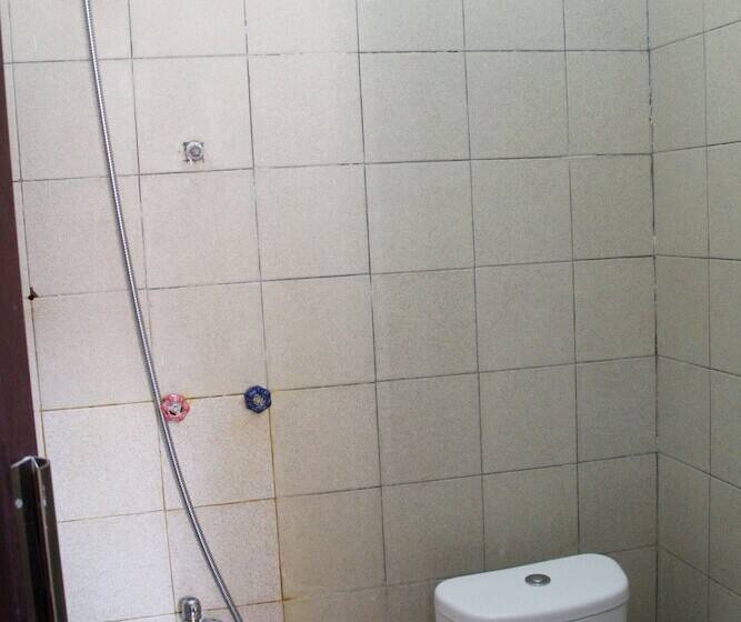 בית מלון כפרי Rajawali Mitra Reddoorz