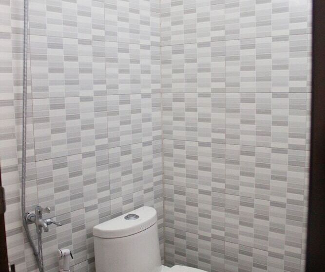 בית מלון כפרי Rajawali Mitra Reddoorz