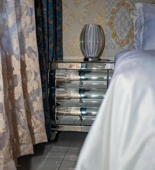 Пансион Beverley Hills Guesthouse