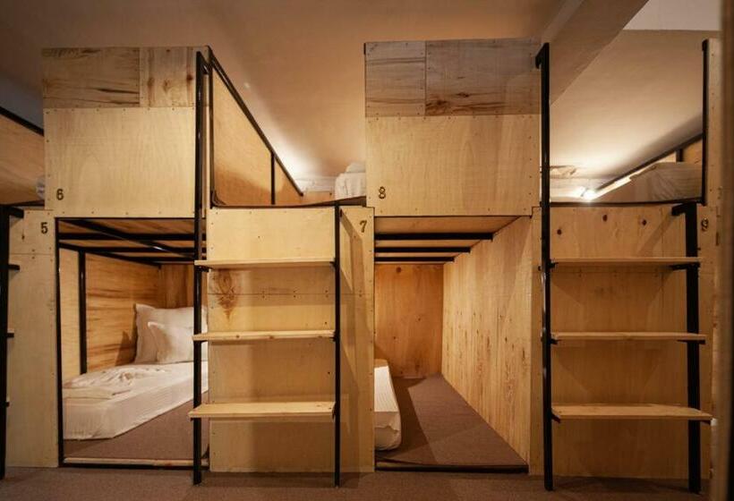 Bed And Book Hostel