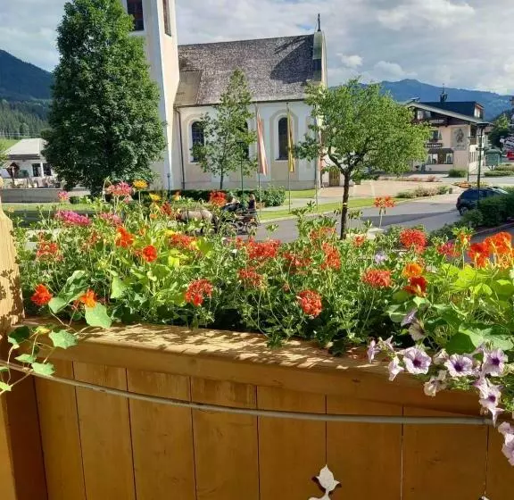 Aamiaismajoitus (B&B) Privatzimmervermietung Foidlbauer