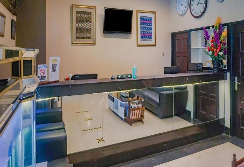 בית מלון כפרי Oyo 3967  Banua